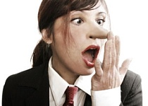 Подруга-врунья: что означает ее ложь о новых знакомствах