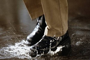 Гардероб: как спасти обувь от влаги и слякоти